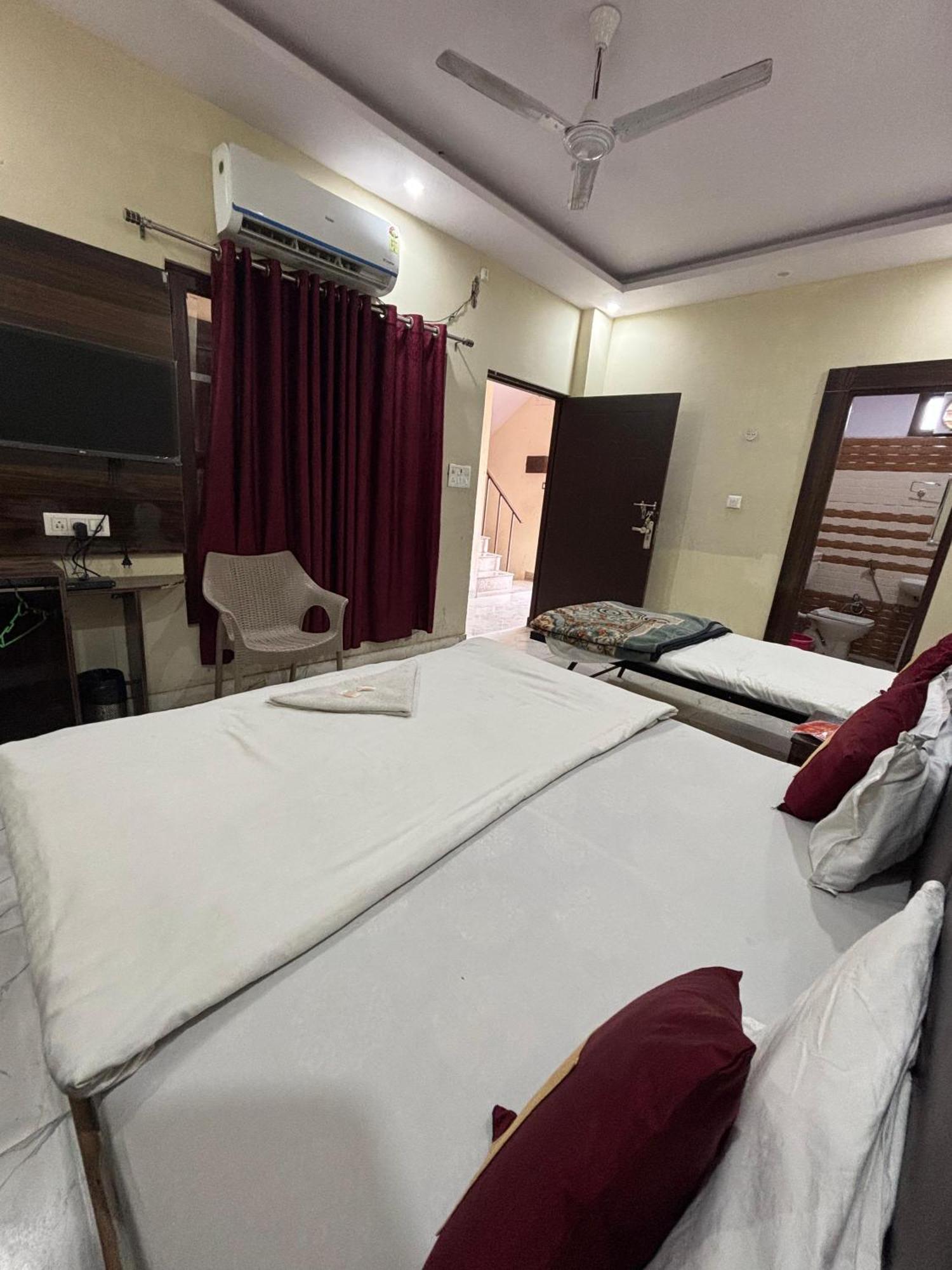Hotel Aarti Darshan 哈里瓦 外观 照片